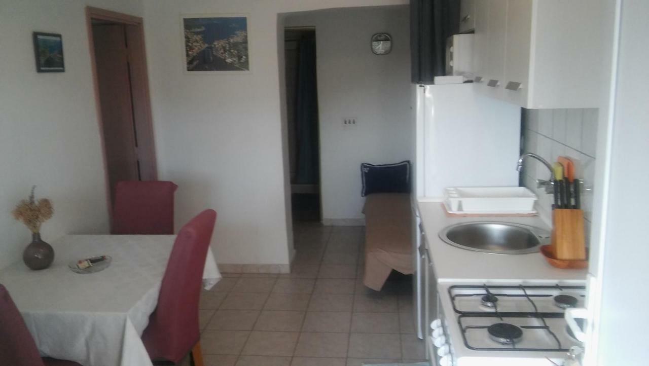 Veldic Apartments Tisno Eksteriør bilde
