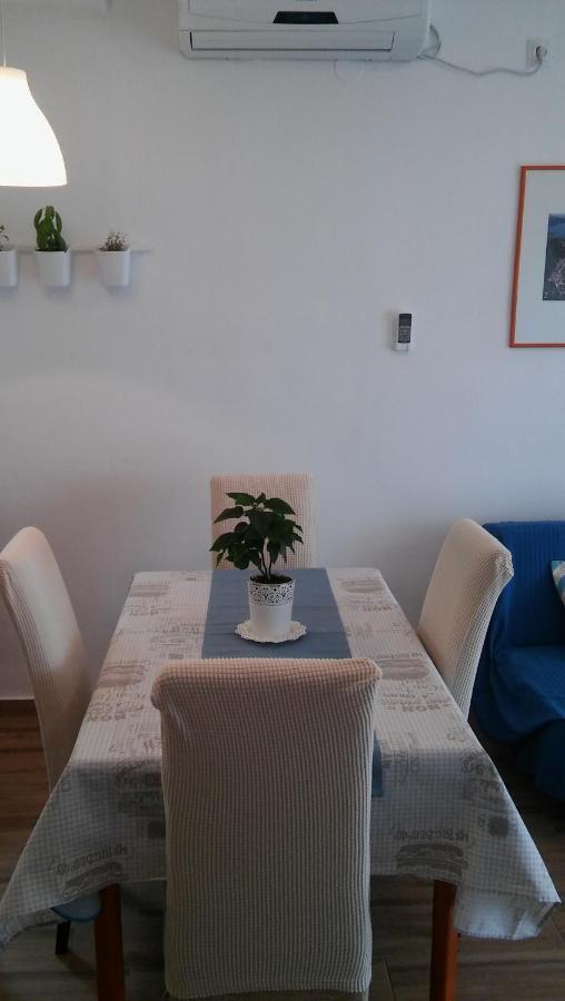 Veldic Apartments Tisno Eksteriør bilde